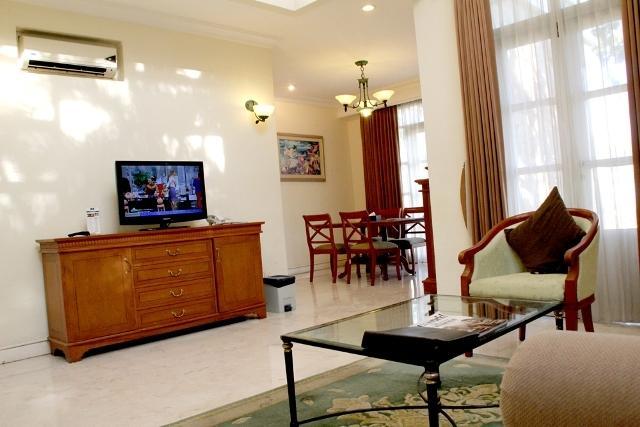 Ciputra Golf, Club & Hotel Surabaya Kamer foto